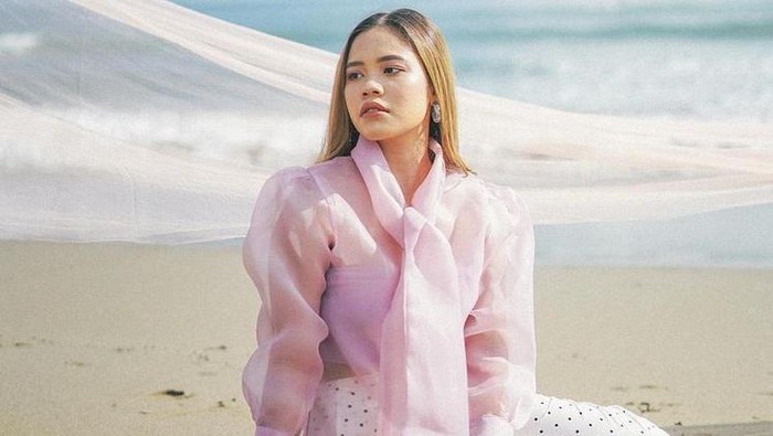 Nikmati Kehidupan Baru di Bali, Ini 10 Potret Keseruan Influencer Melody Amadea