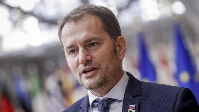 Usai Presiden Prancis Macron, Perdana Menteri (PM) Slovakia Igor Matovic umumkan positif Covid-19 usai menghadiri rapat Uni Eropa.