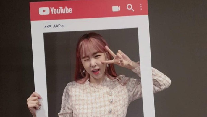 Way Crayon Pop Ungkap 6 Trik Terlihat Cantik di Depan Kamera ala Artis Korea