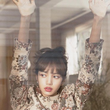 Lisa BLACKPINK Curhat soal Kebahagiaan dan Tampil tanpa Kebohongan