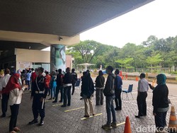 Baru Dibuka, Layanan Rapid Test Antigen di Stasiun Membludak