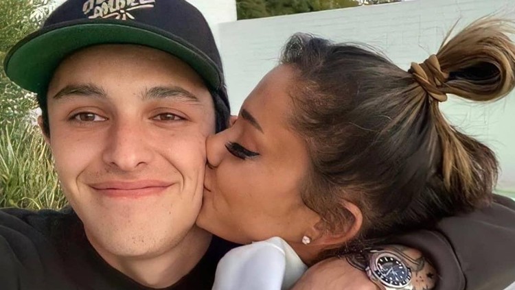 Ariana Grande dan Dalton Gomez
