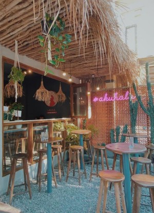 Bisa Produktif Sambil Nyantai Ini Potret 4 Cafe Instagramable Di Surabaya Foto 1
