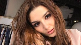 Hande Ercel Wanita Tercantik Sedunia versi Top Beauty World