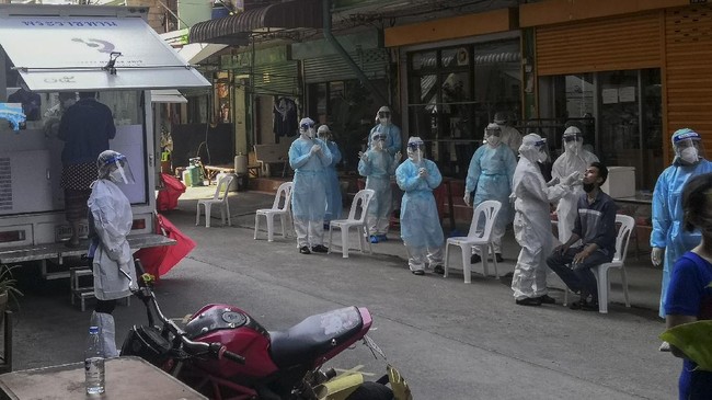 Kontes ratu kecantikan Thailand diselidiki kepolisian karena memicu klaster baru penyebaran virus corona.