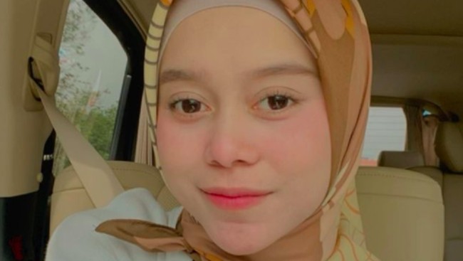 Polisi menyebut Lesti mengalami luka-luka tersebut setelah didorong, dibanting bahkan hingga dicekik oleh Rizky.