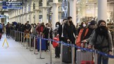 FOTO : Warga London Mudik Hindari Lockdown dan Virus Baru Sejumlah penduduk London, Inggris, tetap mudik ke luar kota sebelum penguncian wilayah diterapkan akibat mutasi virus corona.
