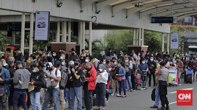 Kemenhub mengungkap dari 13.639 penumpang yang dites secara acak di terminal tipe A, ada 589 orang yang terkonfirmasi positif Covid-19.