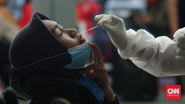 Pemerintah bakal menggelar tes usap antigen gratis di desa dan kelurahan sebagai bagian dari peningkatan 3T demi mengendalikan Covid-19 selama PPKM Mikro.