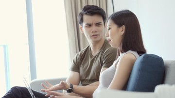 TIPS AGAR SUAMI MENINGGALKAN PELAKOR