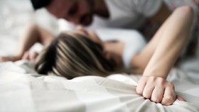 5 Bagian Tubuh Wanita yang Tidak Boleh Disentuh Pria saat Bercinta