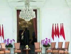 Jokowi Umumkan Menteri Baru, 6 Kursi Berhadap-hadapan di Istana Merdeka