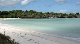 Terpana Birunya Telaga Nirwana di Pulau Rote