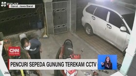 VIDEO: Pencuri Sepeda Terekam CCTV