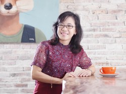 Clara Ng, Ibu Rumah Tangga yang Jadi Penulis Bestseller Serbabisa