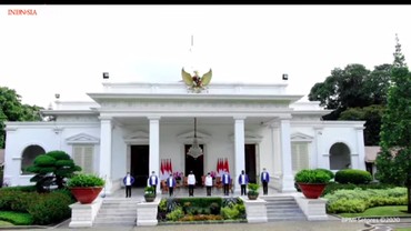 img-title Presiden Jokowi Umumkan Menteri Baru, Ada Sandiaga Uno hingga Bu Risma