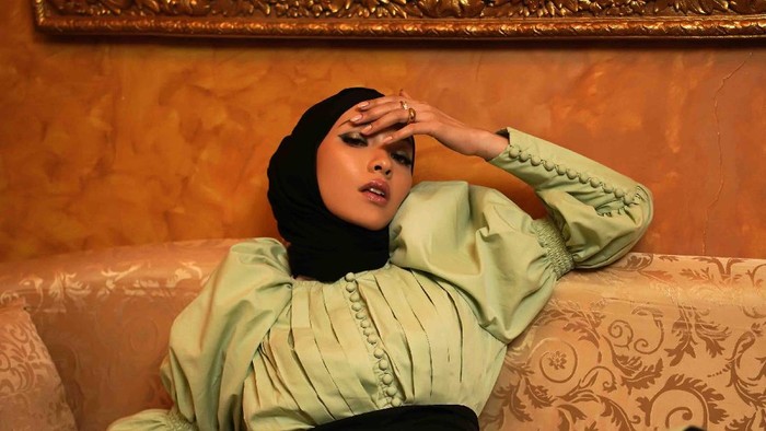 Romantic Nostalgia, Rancangan Terakhir Barli Asmara Kolaborasi dengan Influencer Fita Wulansari