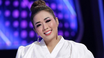 TINGGAL DI GARASI DAN DIGODA PRIA