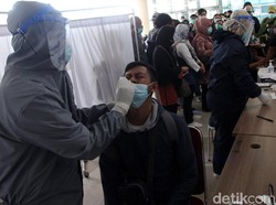 Menhub Beberkan Alasan Bepergian Wajib Rapid Test Antigen-PCR
