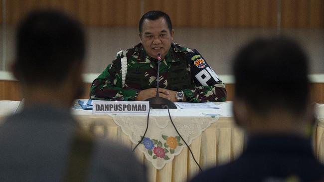 Sembilan anggota TNI tersangka pembakaran warga Papua guna, melakukan aksinya untuk menghapus jejak kekerasan terhadap korban yang dituduh sebagai anggota KKB.