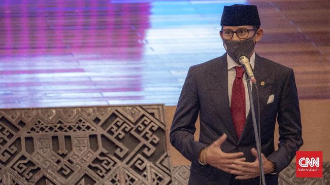 Turis asal India menganggap menikah di Bali jauh lebih indah, mudah, dan meaningful. Ini yang membuat banyak turis India berkunjung ke Pulau Dewata.