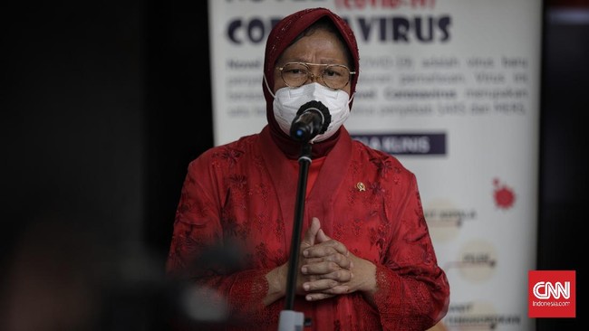 Tri Rismaharini alias Risma akhirnya masuk ke panggung nasional usai sepuluh tahun menjabat wali kota Surabaya, Jawa Timur.