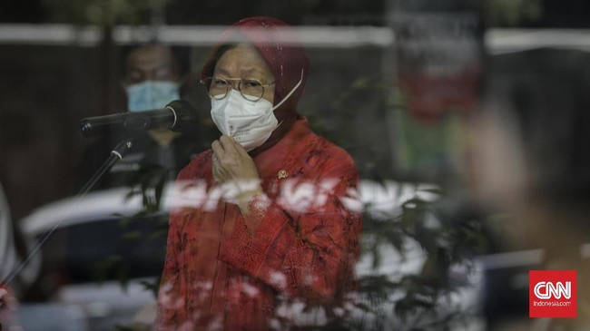 Tim kuasa hukum Eri-Armuji membantah keterlibatan Risma menggunakan uang bansos untuk membantu di Pilkada Surabaya 2020.
