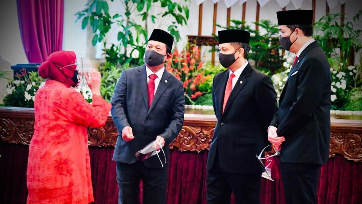 FOTO: Jokowi Lantik 6 Menteri dan 5 Wamen Baru