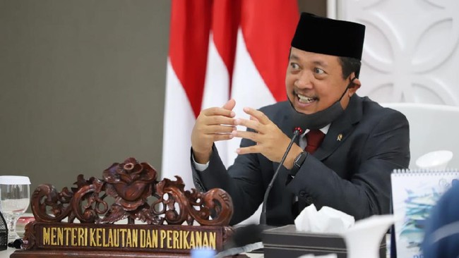 Menteri KKP Sakti Wahyu Trenggono mengatakan Jokowi mengizinkan eksploitasi dan ekspor pasir laut sedimentasi dengan dua alasan; reklamasi dan oseanografi.