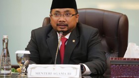 Menag Yaqut Akui Banyak Sekolah Paksakan Seragam Agama