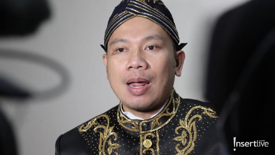 Vicky Prasetyo Vicky Prasetyo