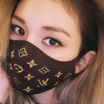 img-title Tetap Kece, 6 Tips Tampil Maksimal Saat Pakai Masker Seharian