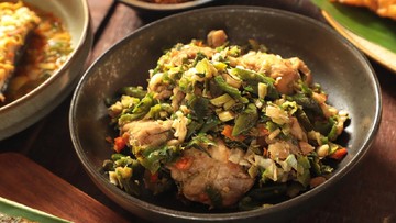 RESEP AYAM WOKU PEDAS