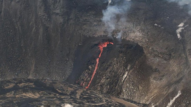 FOTO: Danau Lava dari Letusan Gunung Kilauea di Hawaii
