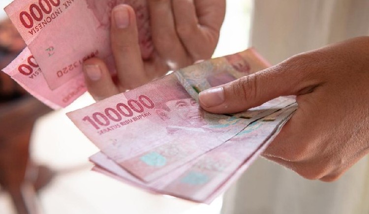 Prediksi keuangan hari ini untuk Bunda dengan zodiak Libra sebaiknya tidak pamer harta. Sementara Bunda dengan zodiak Pisces hari ini sedang beruntung.