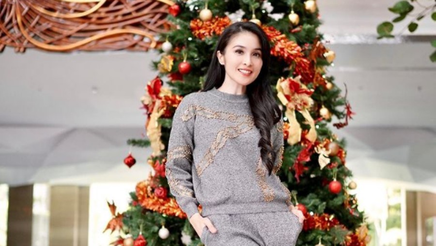 Sandra Dewi