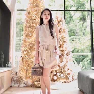 Sandra Dewi Tampil Pakai Baju Sederhana, Kena Protes Bahas Harga