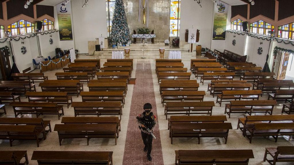Temuan Benda Mirip Bom, Polisi Tambah Pengamanan Gereja di Bandung