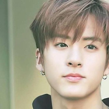 Ketahuan Tak Pakai Masker, Eric The Boyz & Pihak Agensi Minta Maaf