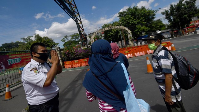 Kebijakan pembatasan mobilitas masyarakat yang ditetapkan pemerintah untuk menghindari kenaikan kasus Covid-19 secara signifikan saat Nataru.