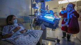FOTO: Natal di Penjuru Dunia saat Pandemi