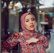 5 Gaya Hijab degan Pashmina Tanpa Peniti atau Jarum Pentul!