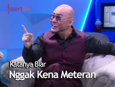 img-title Nyalain Keran Airnya Kecil, Deddy Corbuzier Ungkap Ibunya Pelit