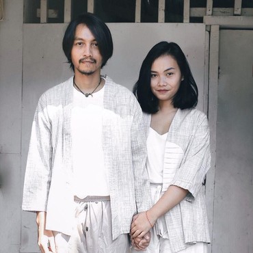 Kronologi Istri Fiersa Besari Ditabrak Mobil di Stasiun Gambir