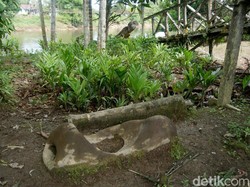 Kisah Batu Pengabul Keinginan Keramat Milik Suku Dayak Taman