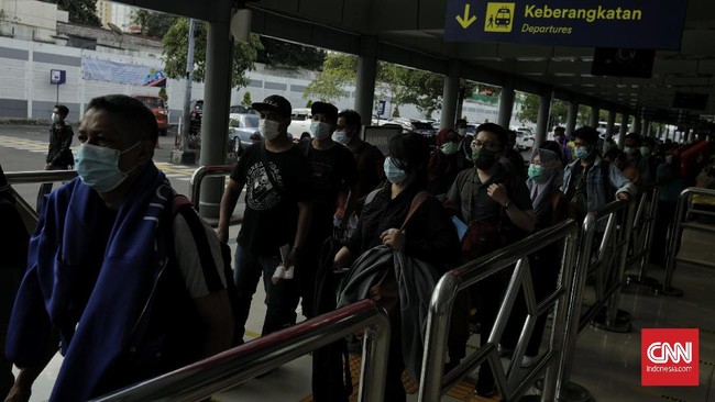Pemerintah menetapkan larangan mudik lebaran 2021 untuk mencegah lonjakan kasus Covid-19 di tengah masyarakat.