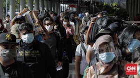 DPR Minta Warga Tak Mudik Akhir Tahun, Jokowi Klaim RI Level 1 Covid