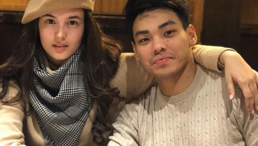 img-title Kekasih Positif COVID-19, Chelsea Islan Beri Pesan Manis