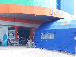 COVID Mewabah di Bojonegoro, Pasien Wajib Screening di Tenda IGD RS Aisyiyah