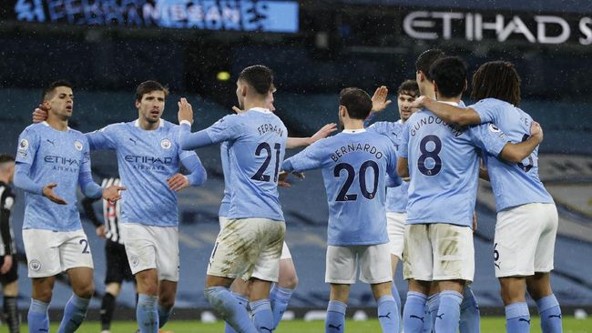 Man City Juara Liga Champions, Sekarang atau Tak Sama Sekali Pep Guardiola melakukan perubahan pada pendekatan taktiknya yang membuat Manchester City menjelma menjadi tim menakutkan di musim ini.